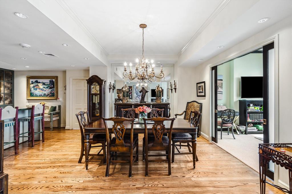 1111 Hermann Drive # 21E