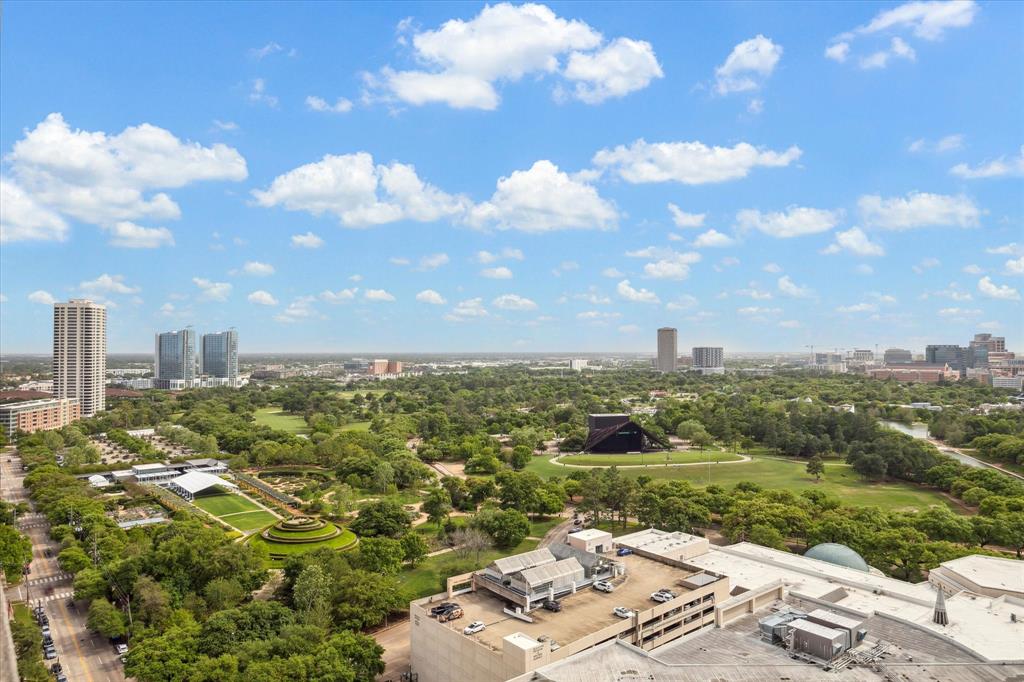 1111 Hermann Drive # 21E