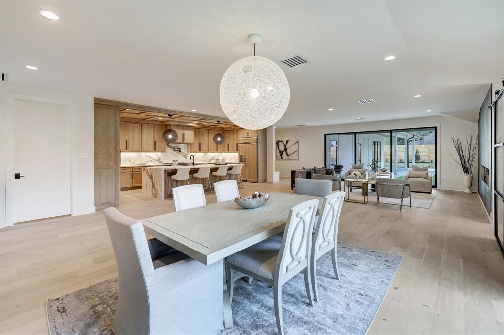 12518 Old Oaks Drive