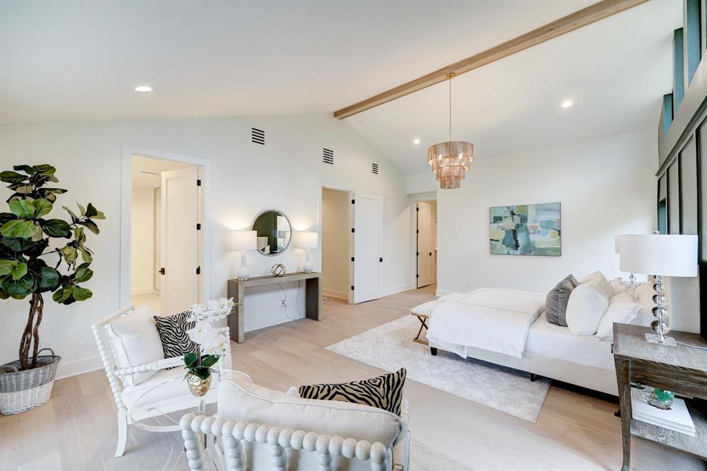 12518 Old Oaks Drive