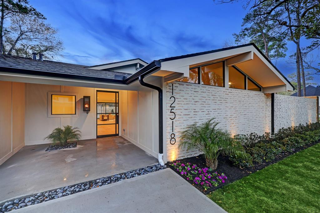 12518 Old Oaks Drive