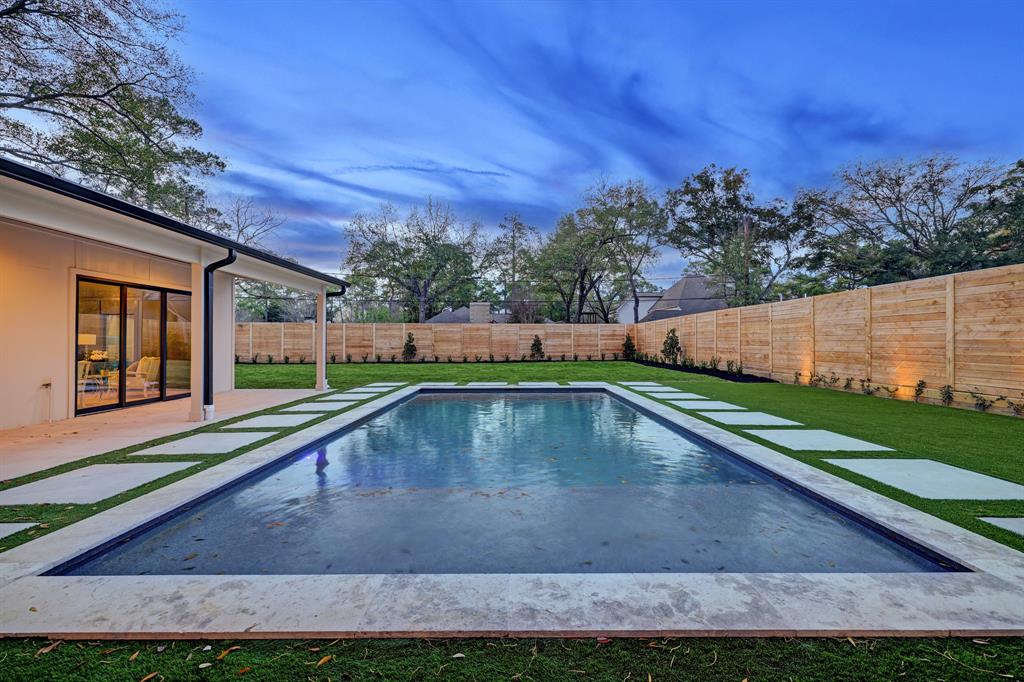 12518 Old Oaks Drive
