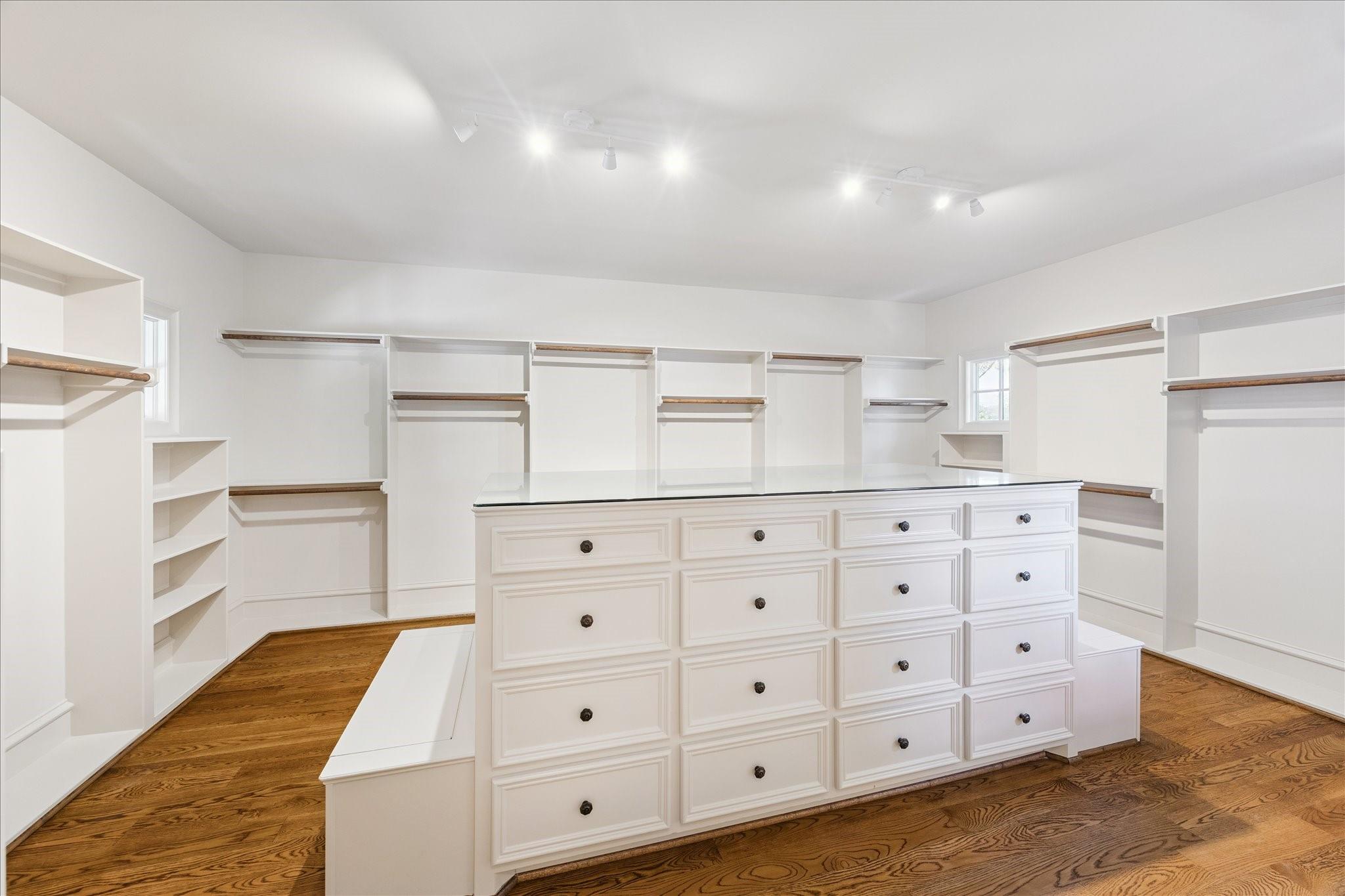 3322 Georgetown Street