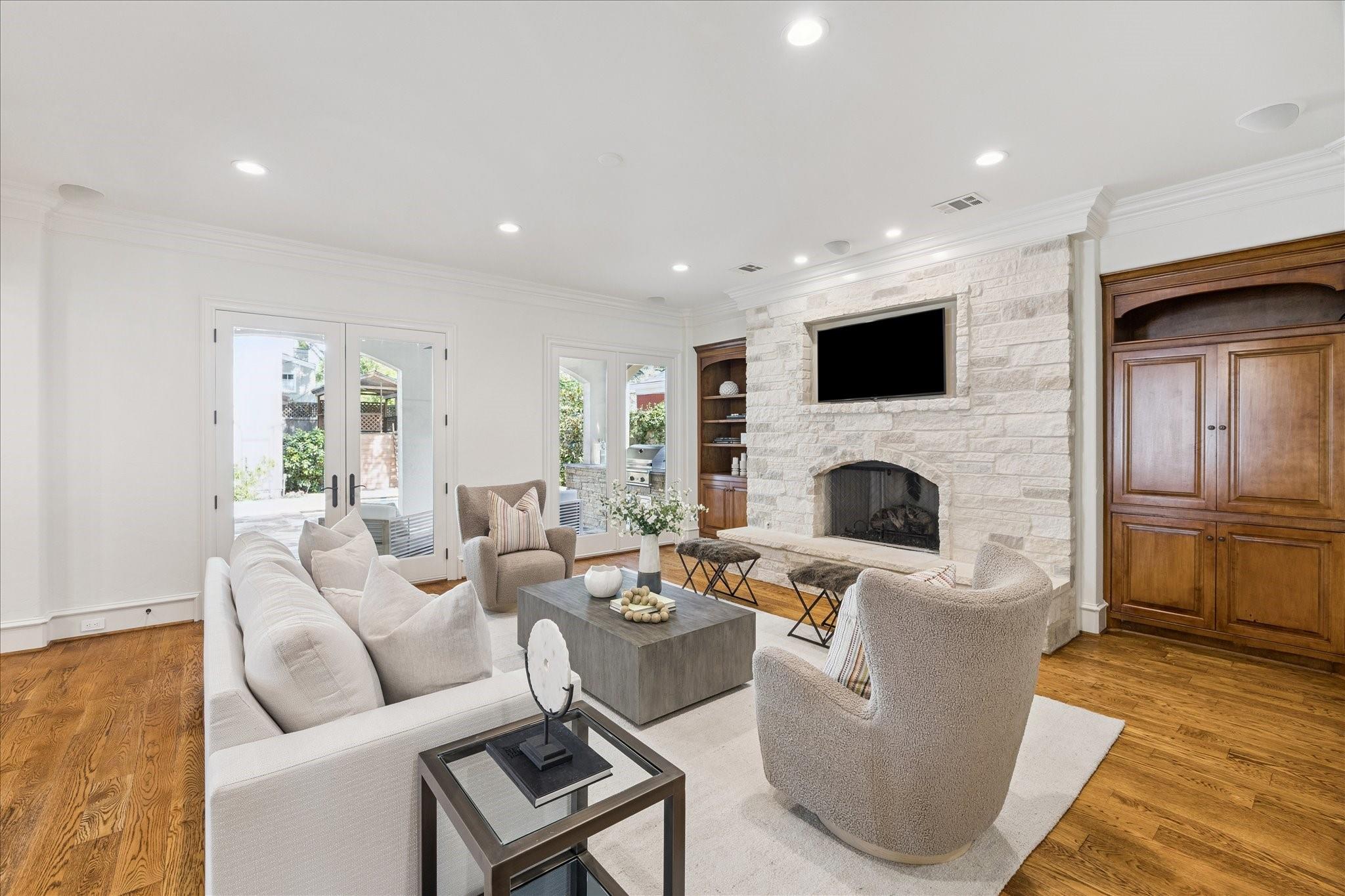 3322 Georgetown Street