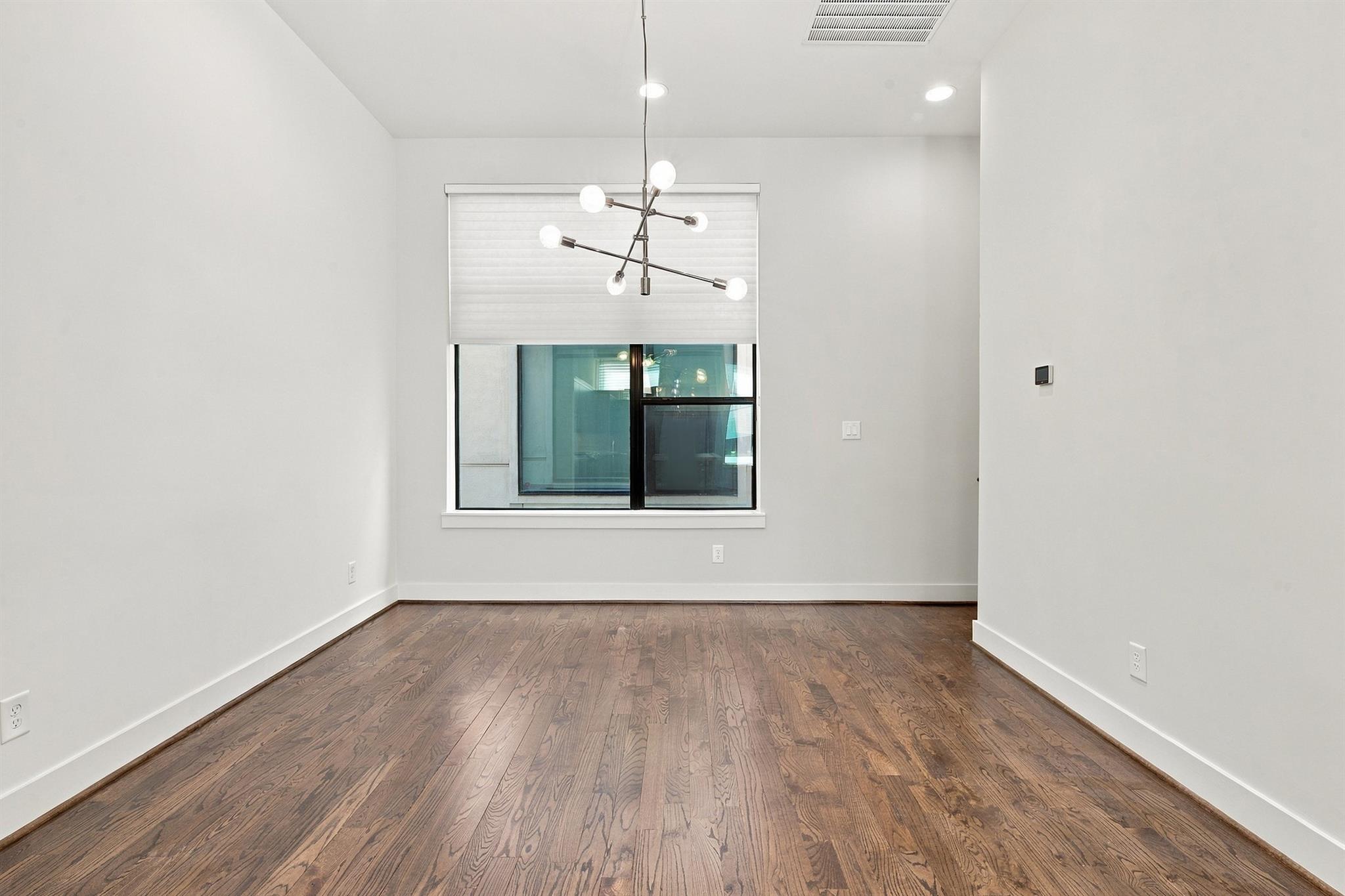 1004 California Street # 203