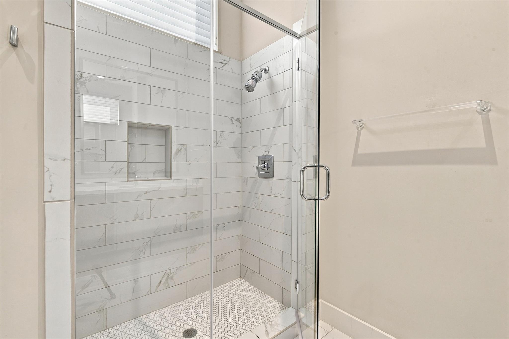 1004 California Street # 203