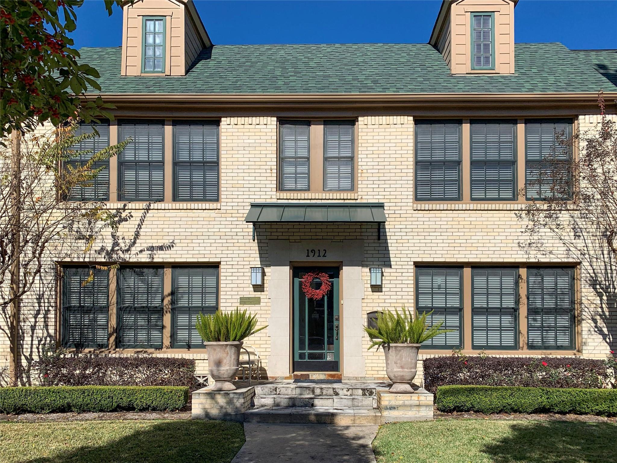 1912 Sul Ross # 4