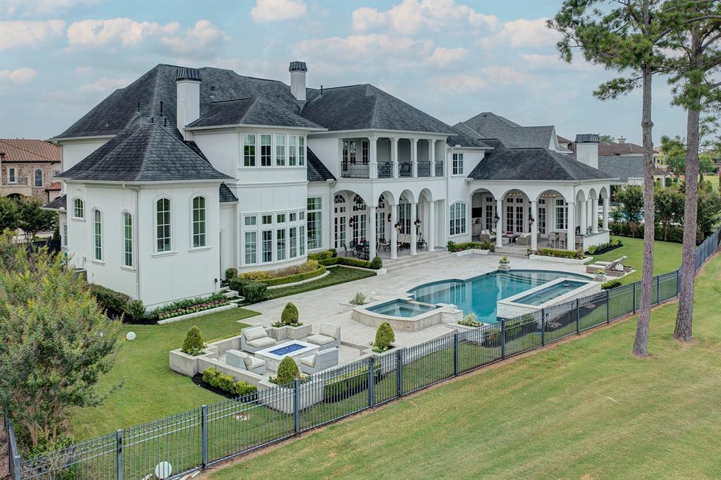 3602 St Tropez Way