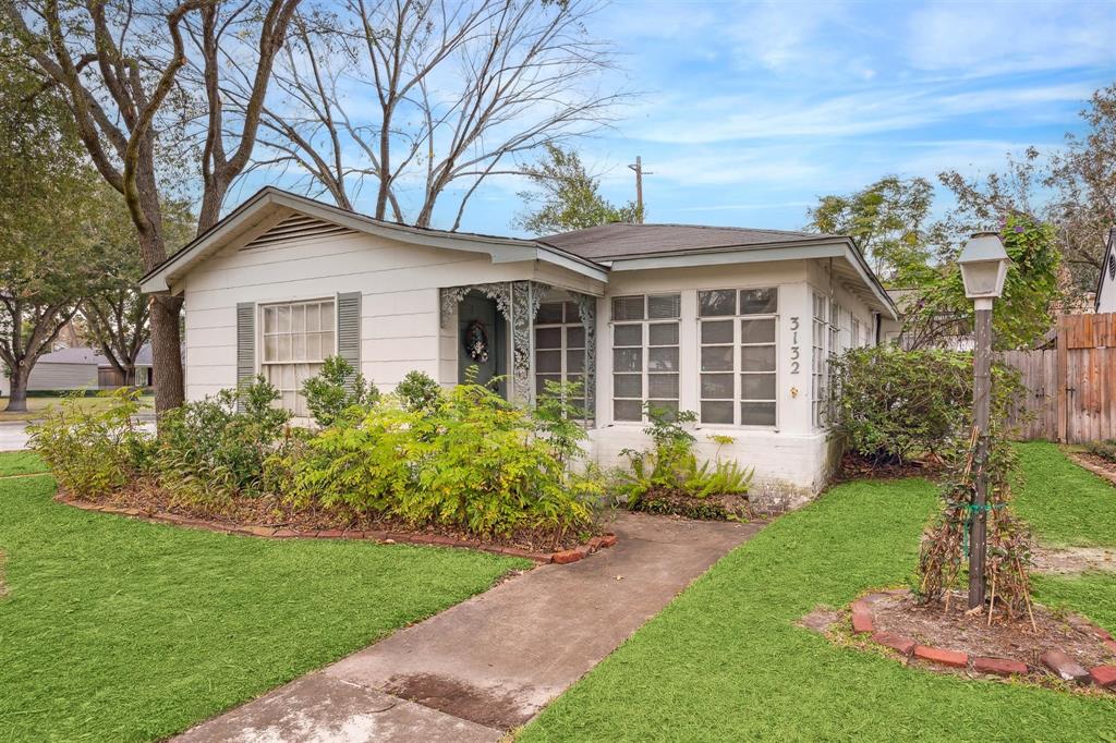 3132 Georgetown Street