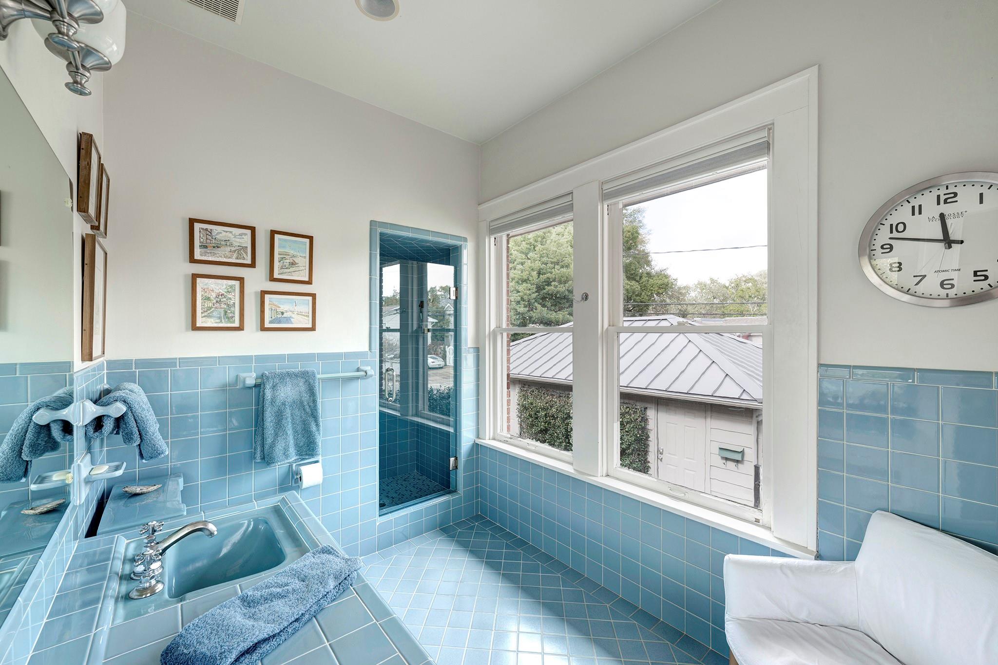 1902 Bolsover Street