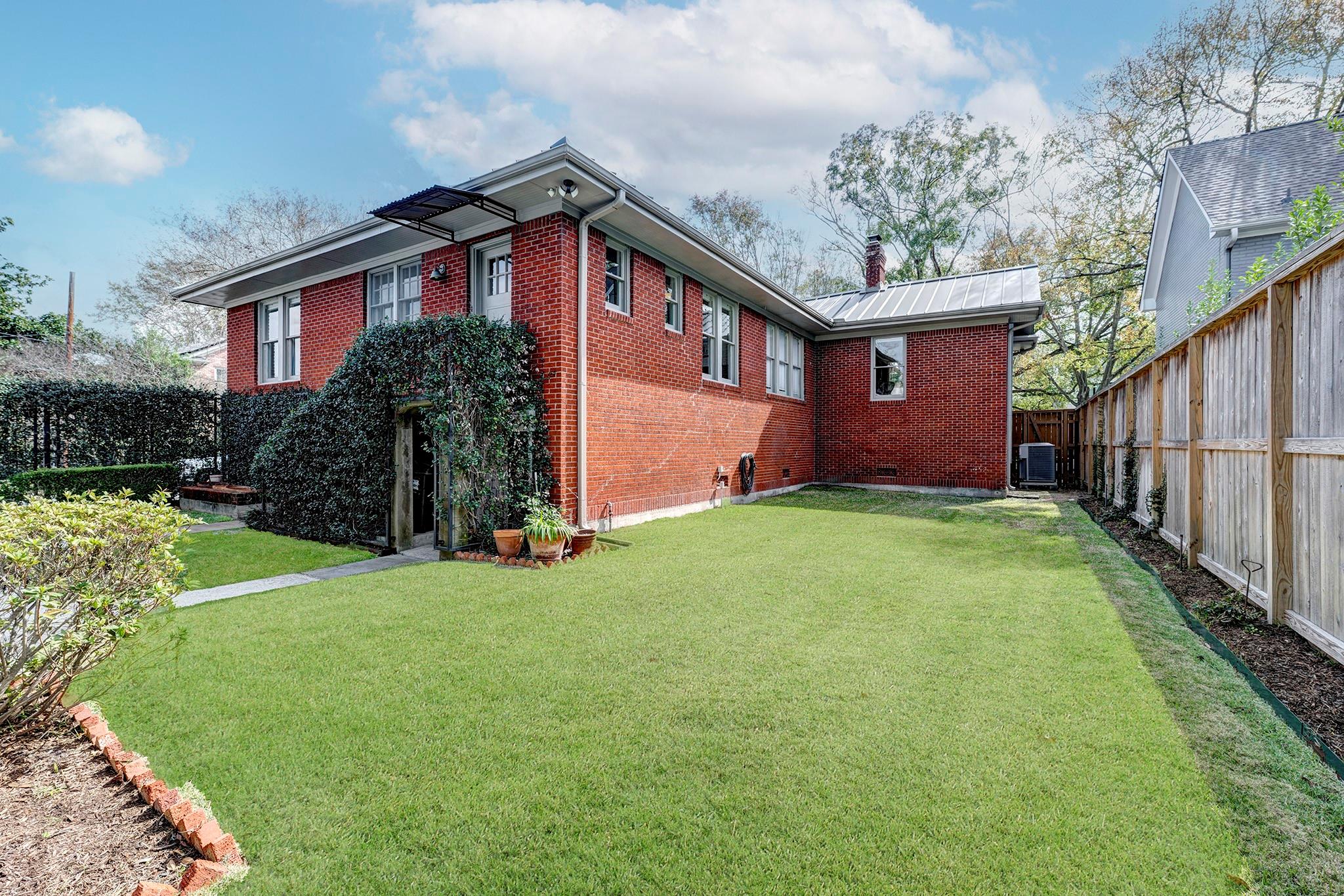 1902 Bolsover Street