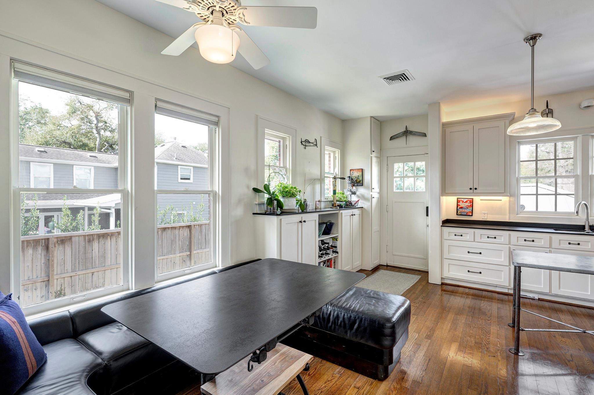 1902 Bolsover Street