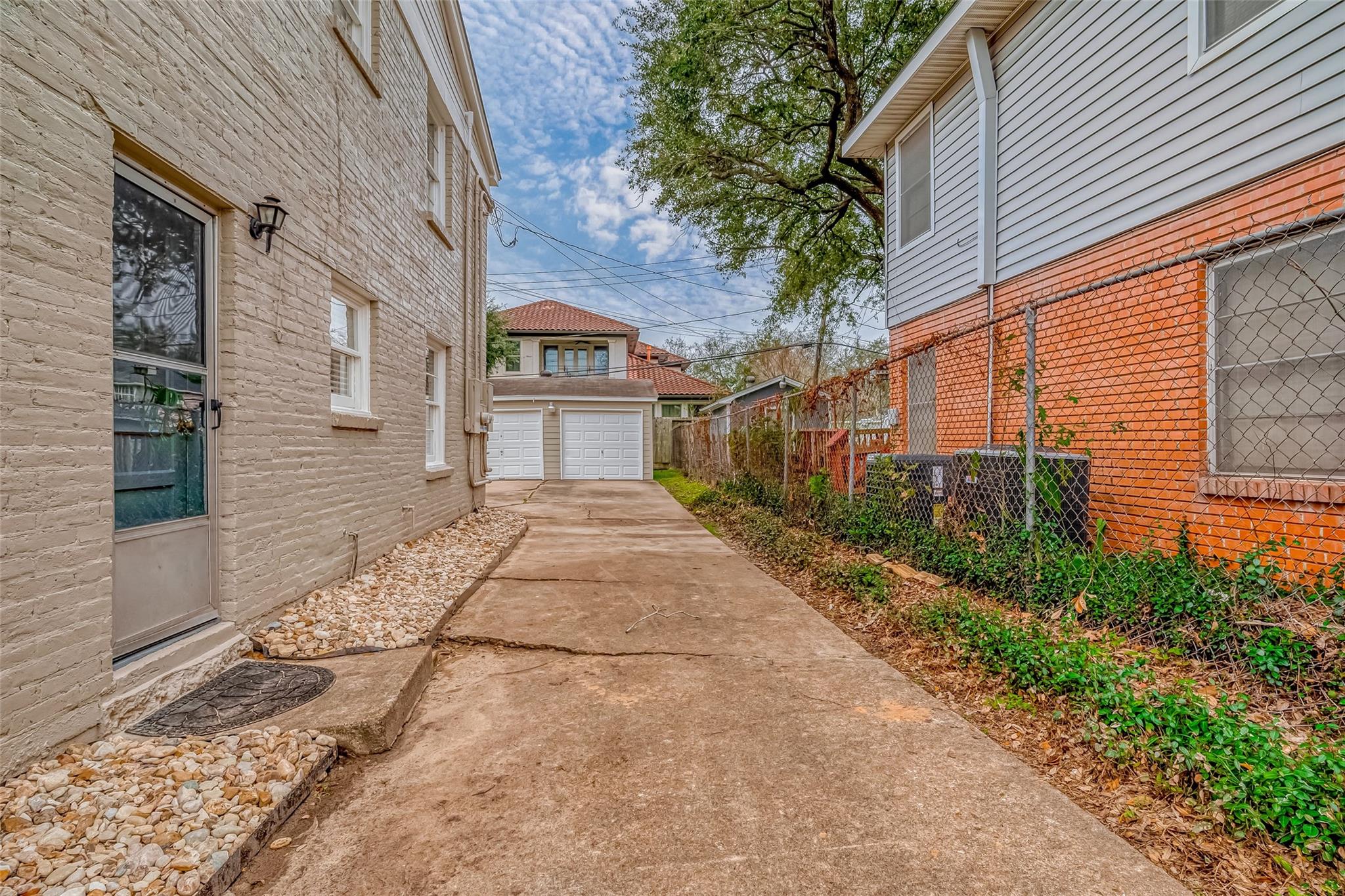 4509 Larch Lane