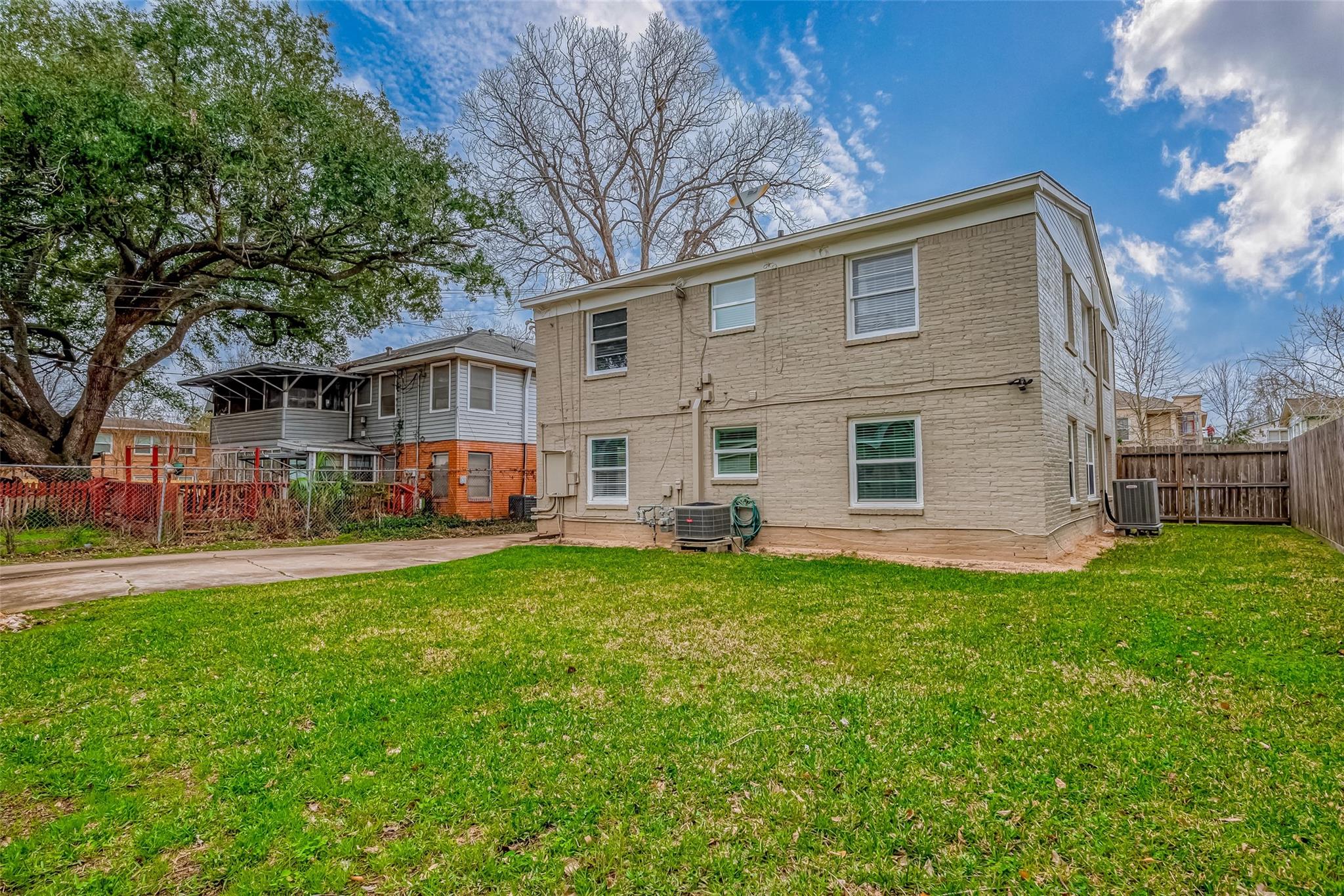 4509 Larch Lane