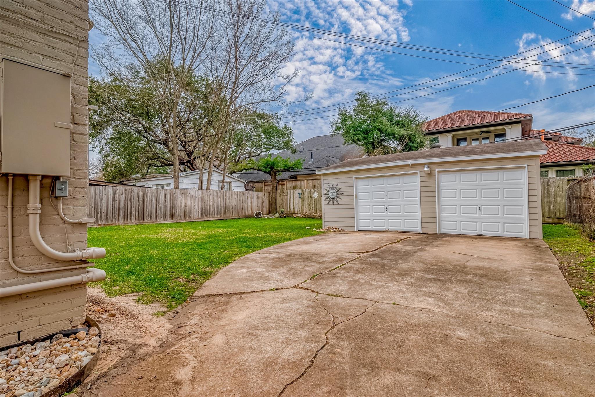 4509 Larch Lane