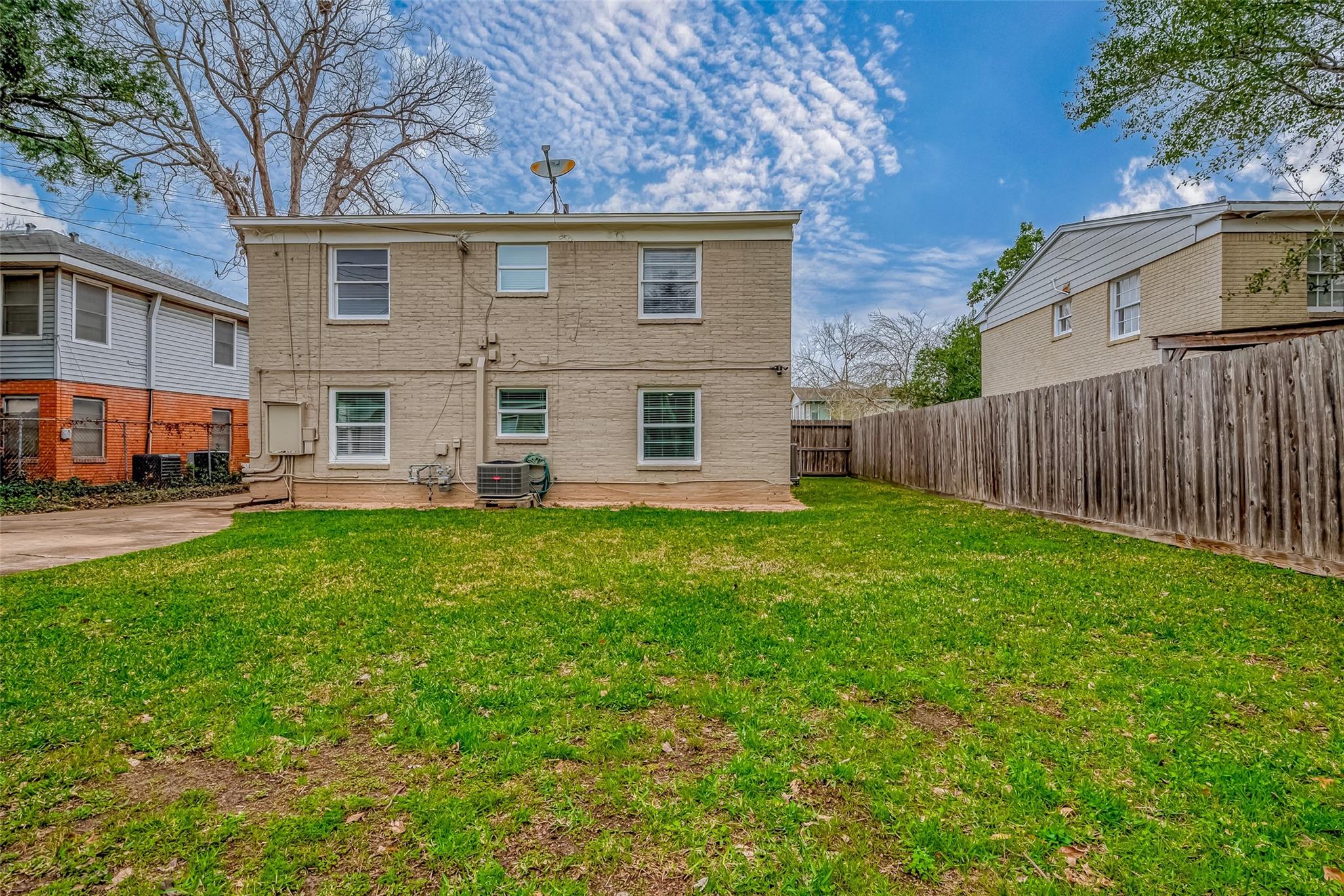 4509 Larch Lane
