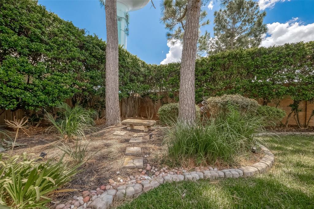 15522 Wooden Oak Court