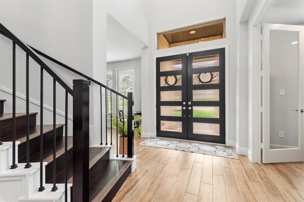 604 N Rivus Overlook Drive