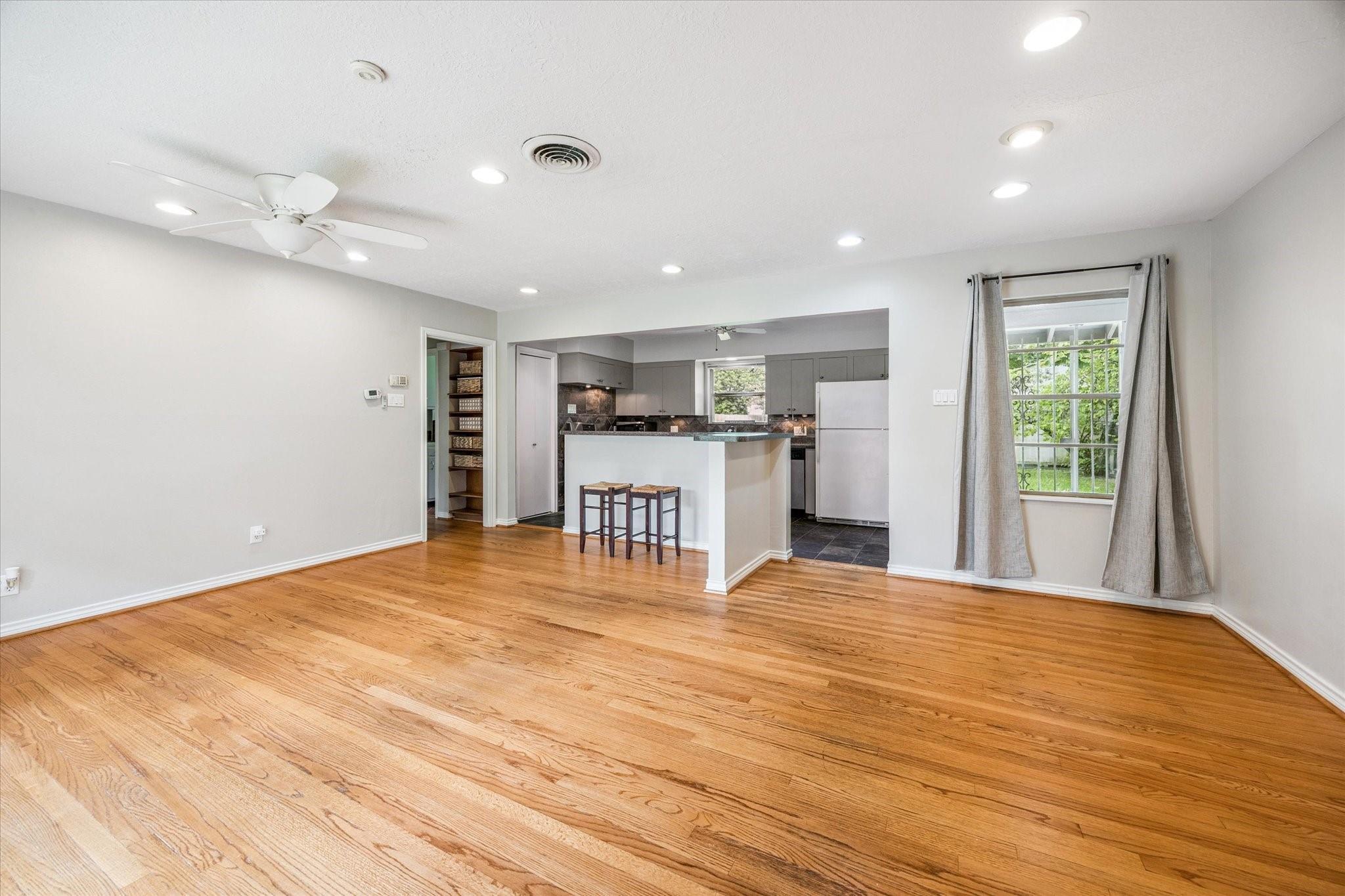2111 Chippendale Road