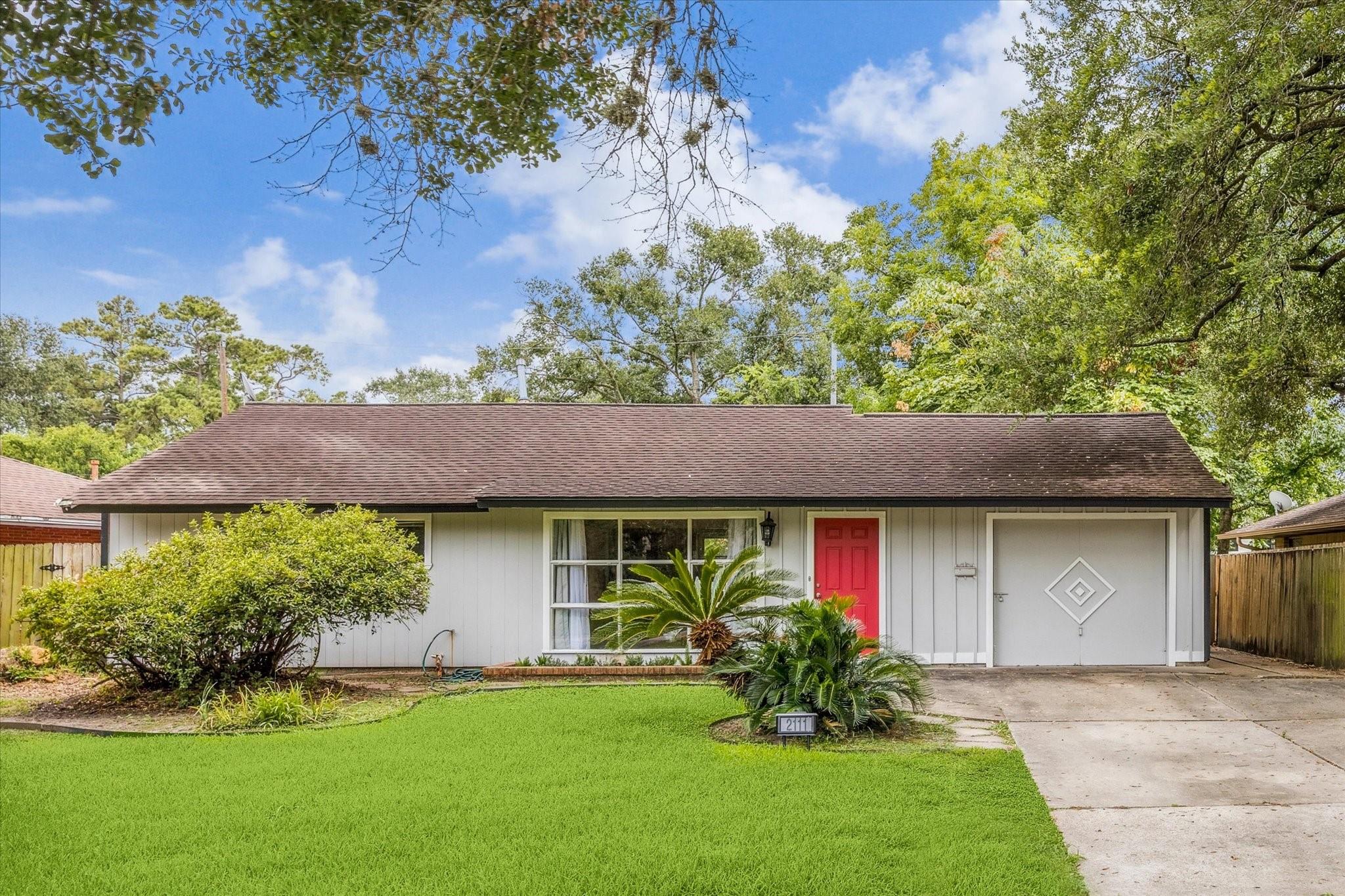 2111 Chippendale Road