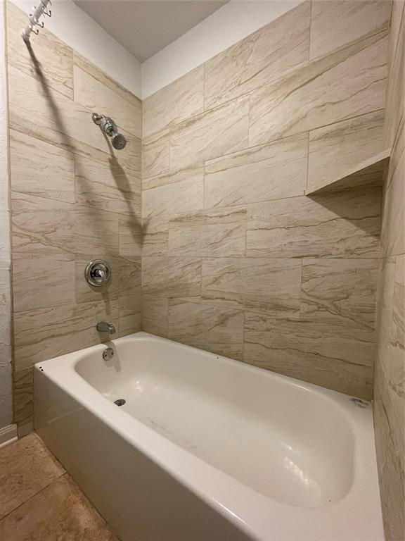 1880 White Oak Drive # 113
