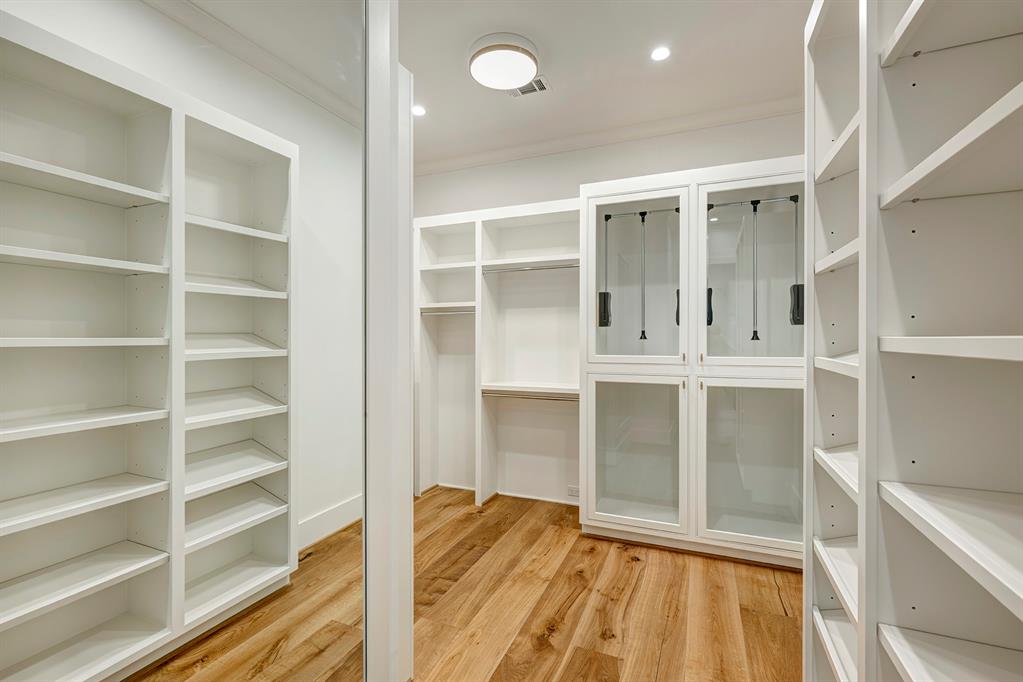 5737 Bayou Glen Road