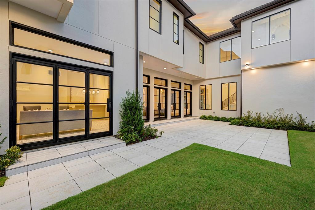 5737 Bayou Glen Road