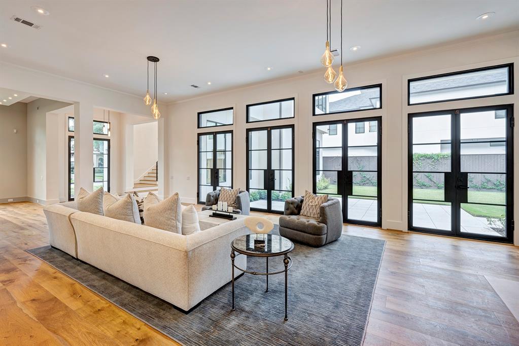 5737 Bayou Glen Road