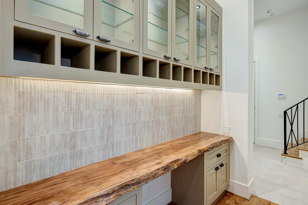 5737 Bayou Glen Road