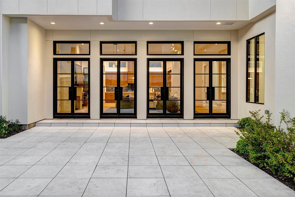 5737 Bayou Glen Road