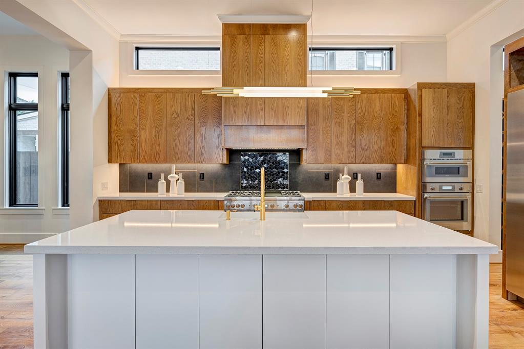 5737 Bayou Glen Road