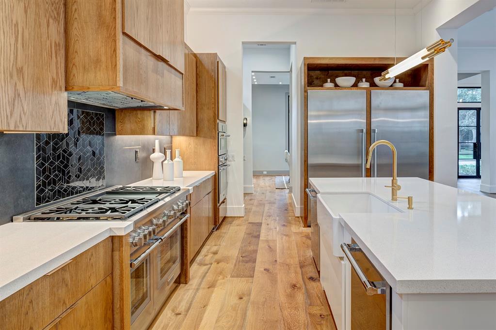 5737 Bayou Glen Road