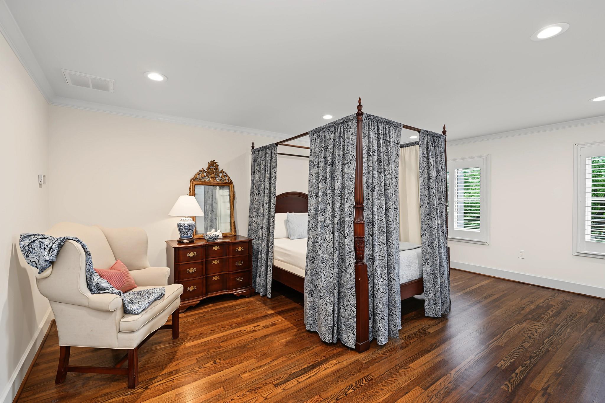 3444 Meadow Lake Lane