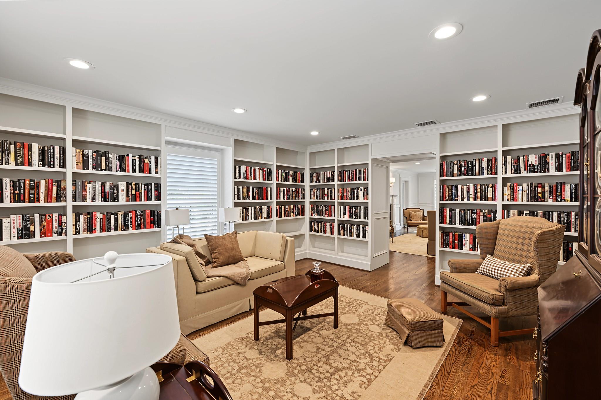 3444 Meadow Lake Lane