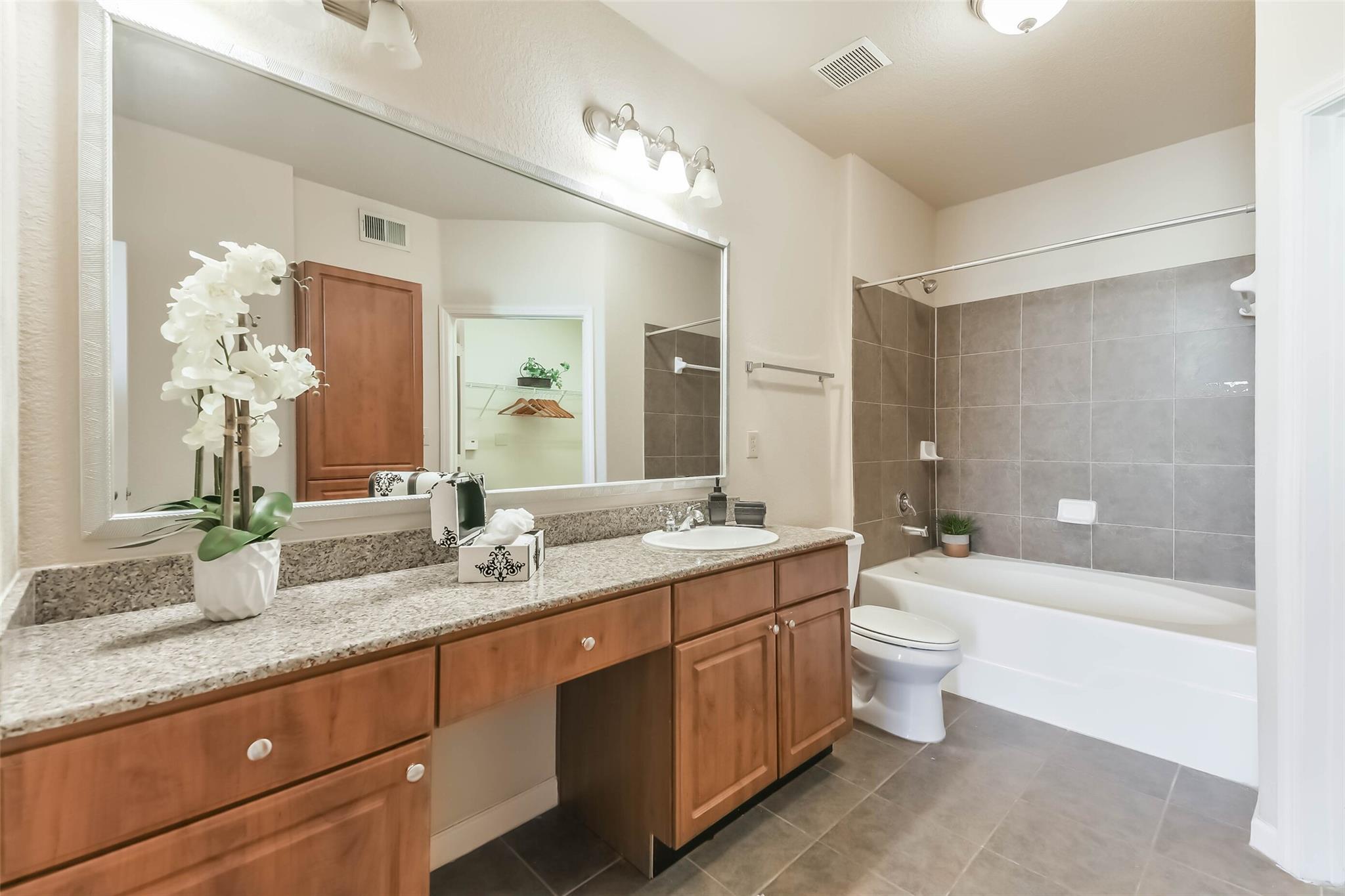1711 Old Spanish Trail # 243