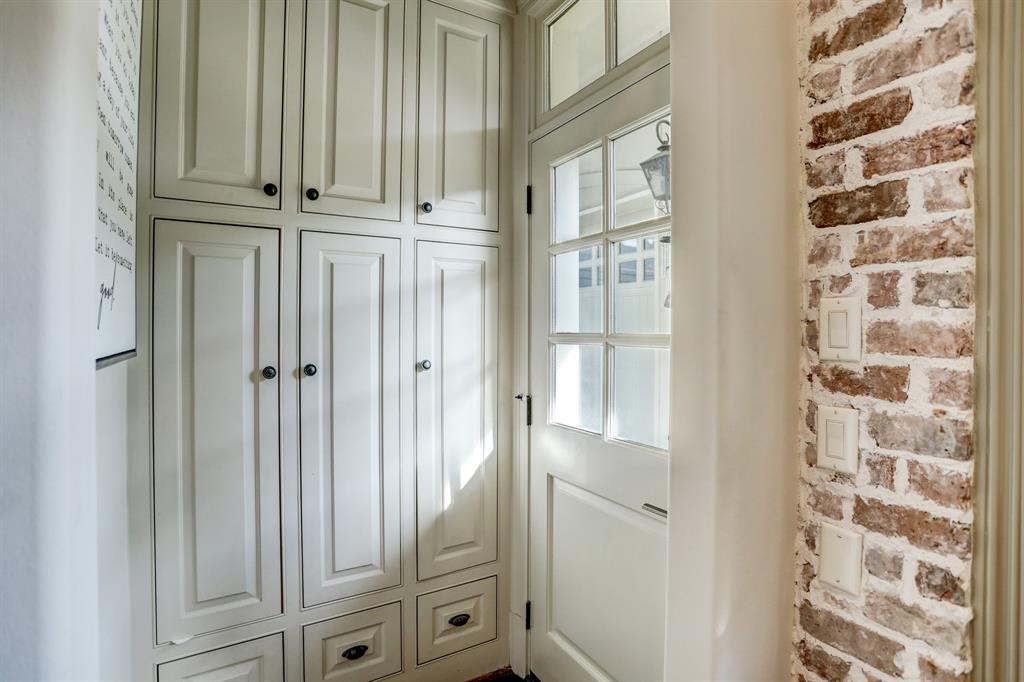 3805 Swarthmore
