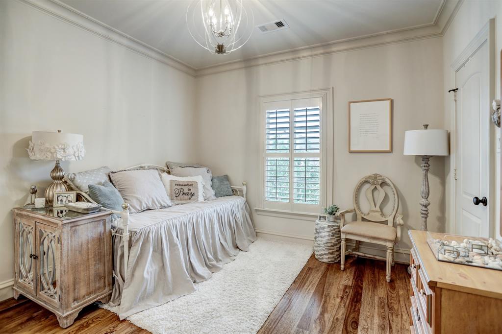 3805 Swarthmore
