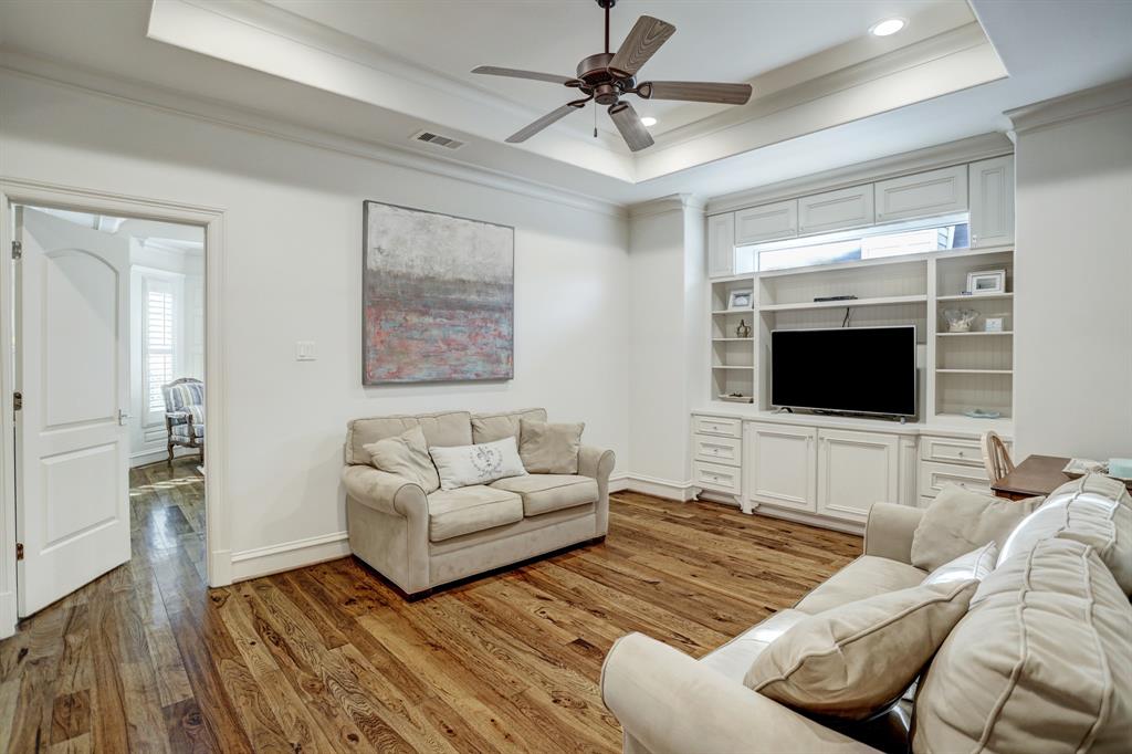 3805 Swarthmore