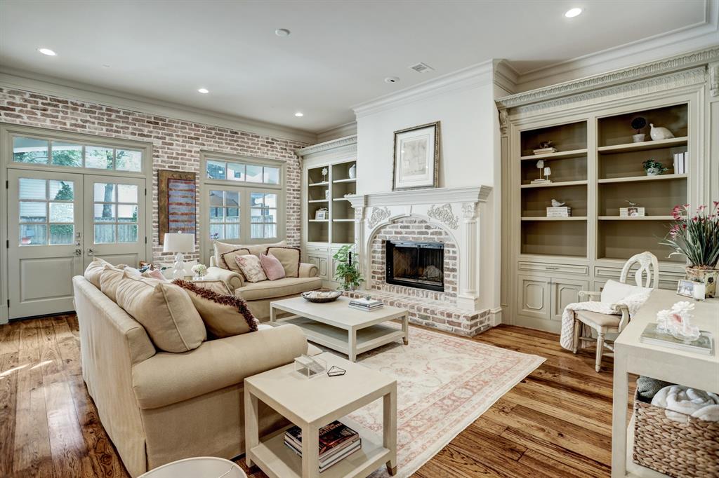 3805 Swarthmore