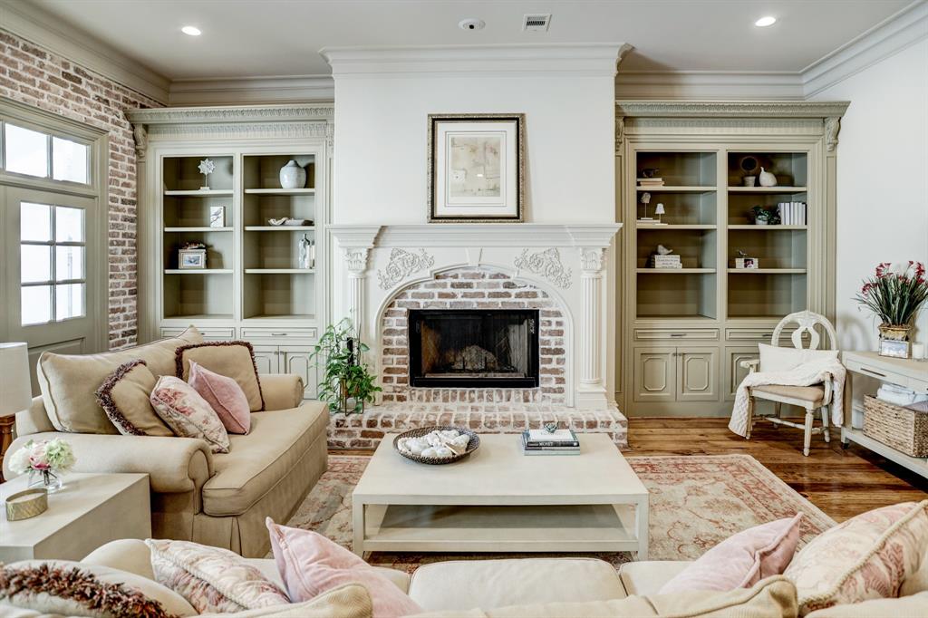 3805 Swarthmore