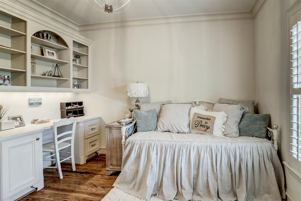 3805 Swarthmore