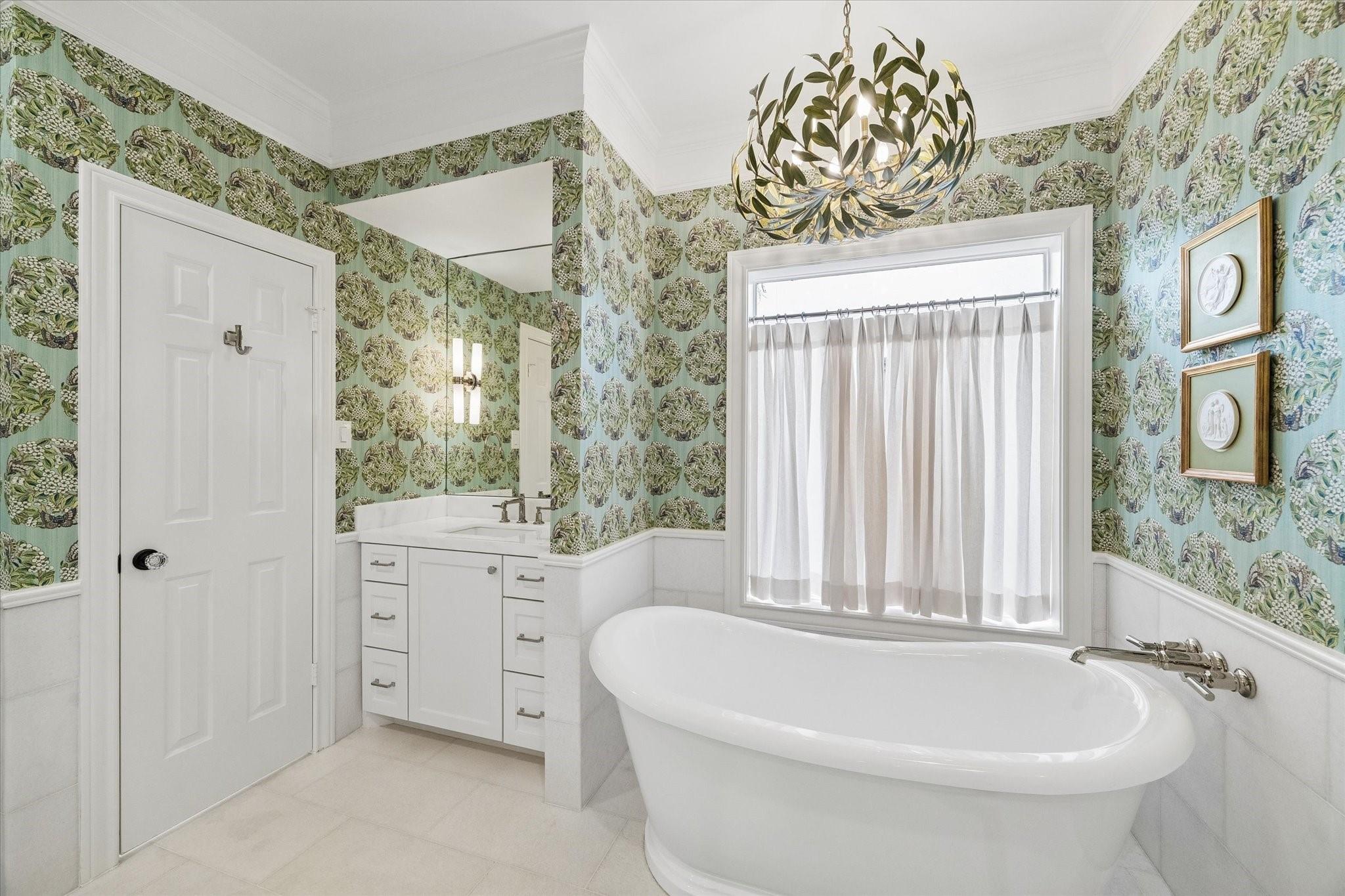 4610 Ingersoll Street