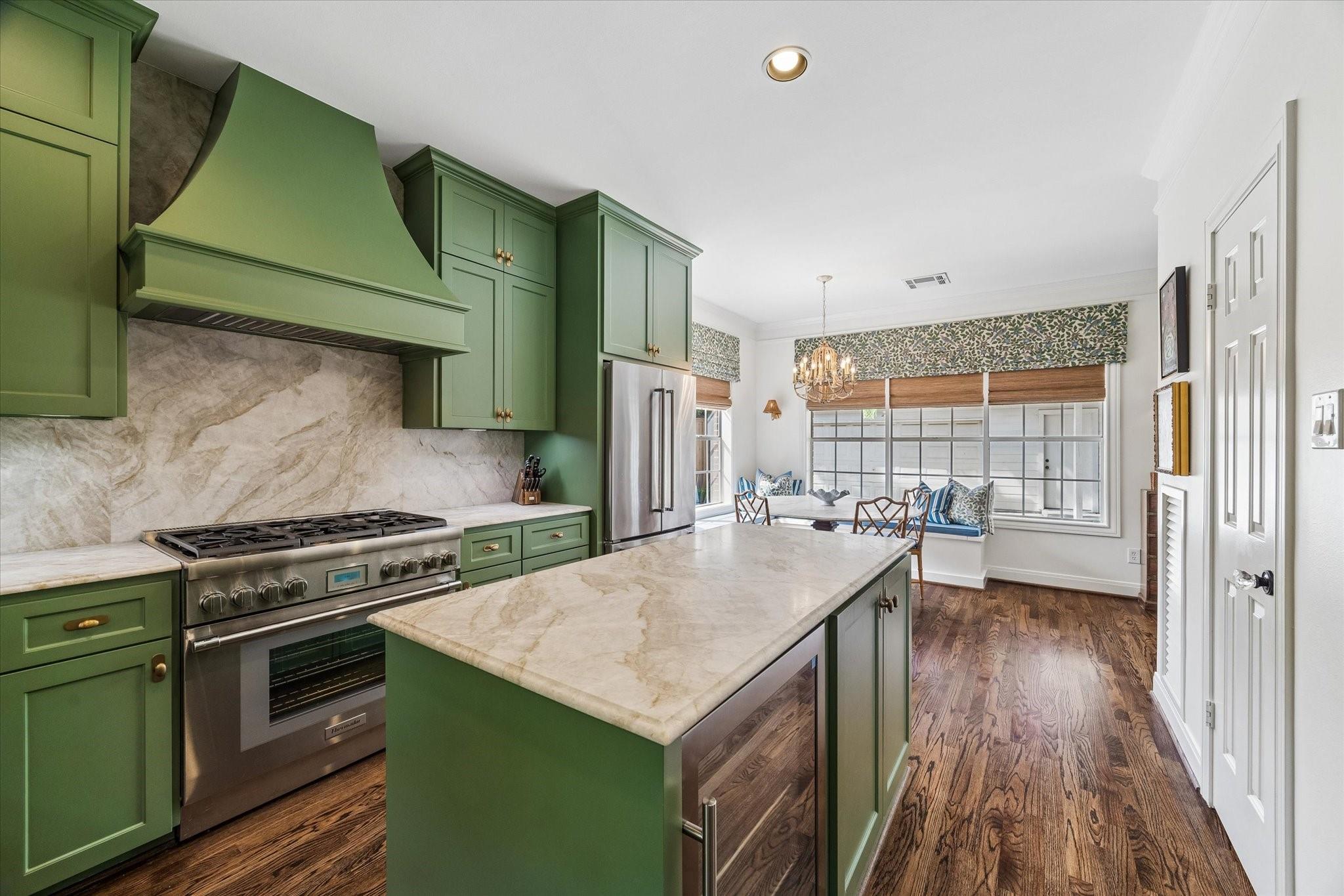 4610 Ingersoll Street