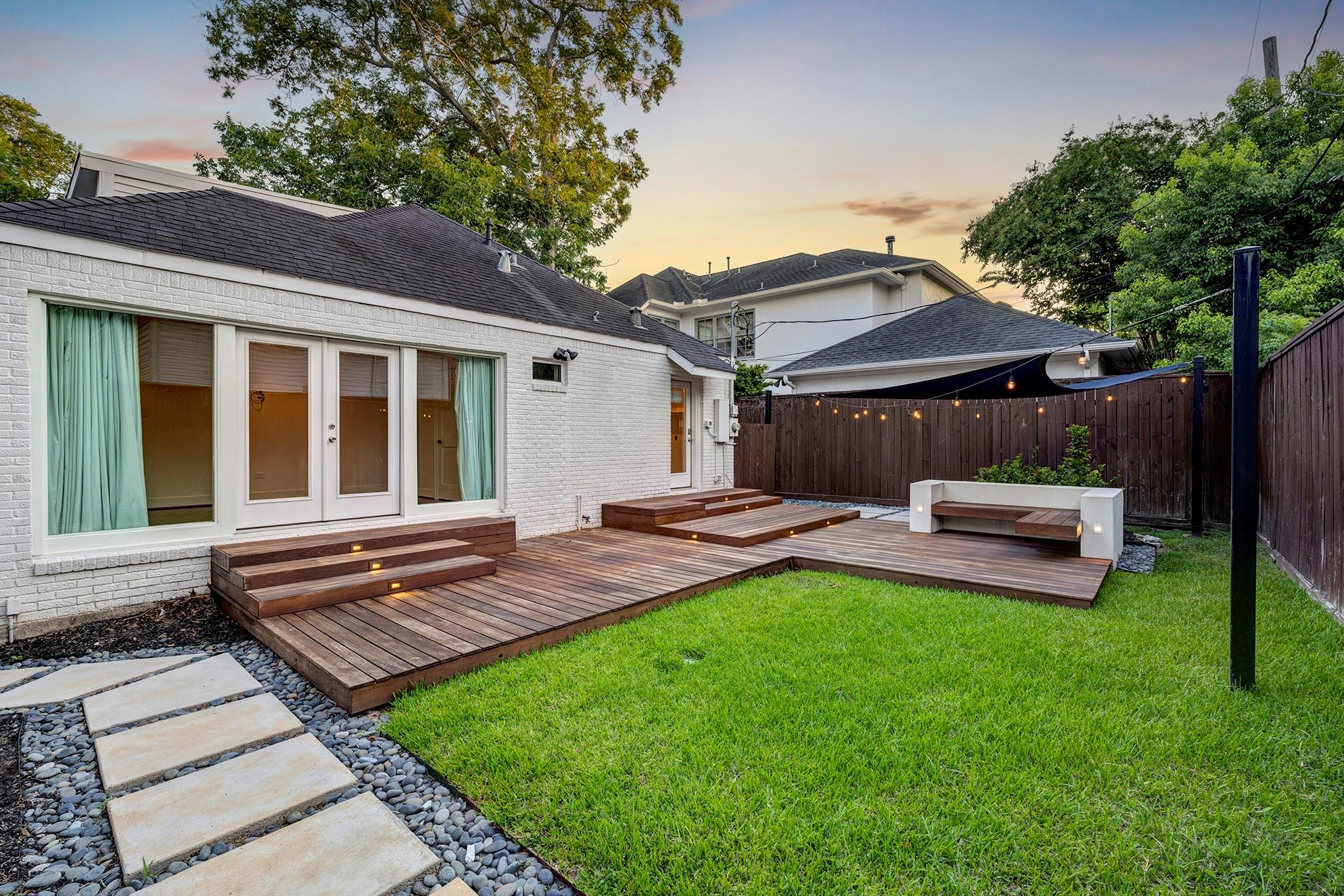 3028 Georgetown Street