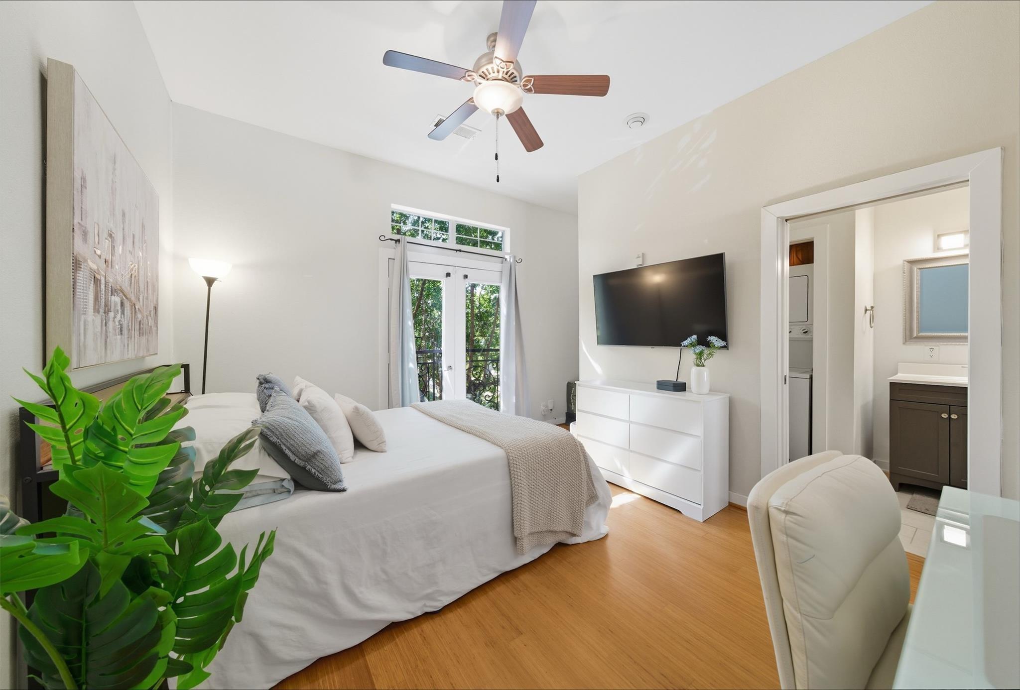 806 Jackson Hill Street # 203