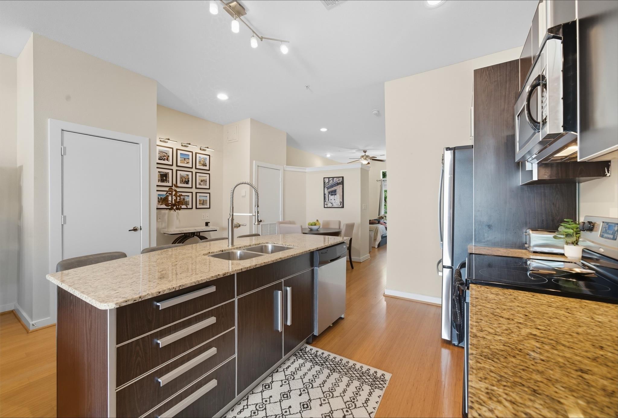 806 Jackson Hill Street # 203