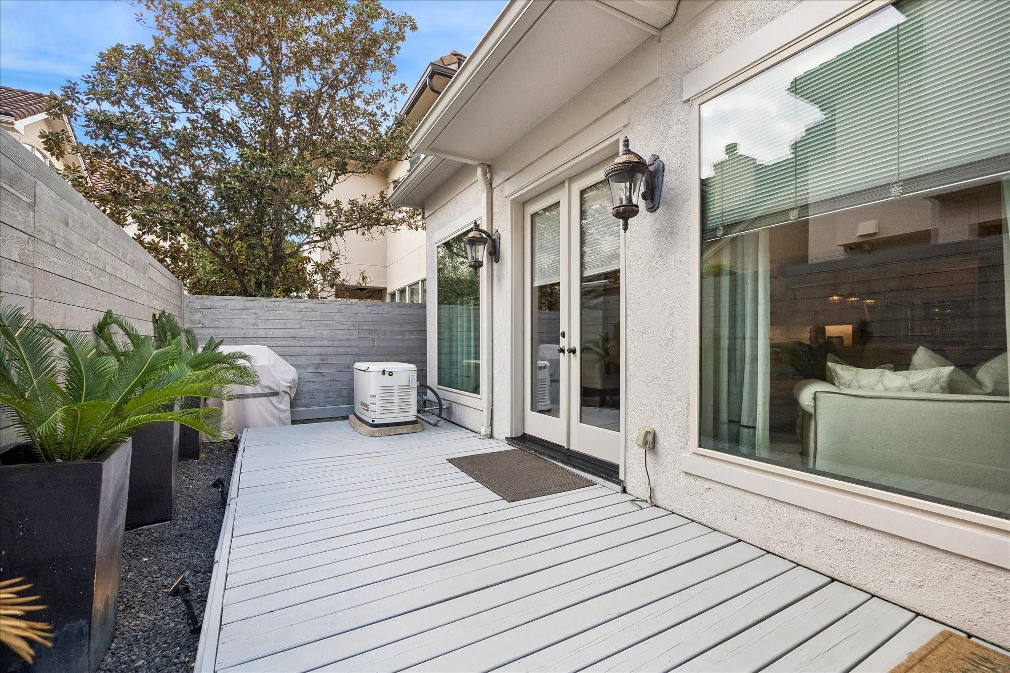 29 N Creekside Court