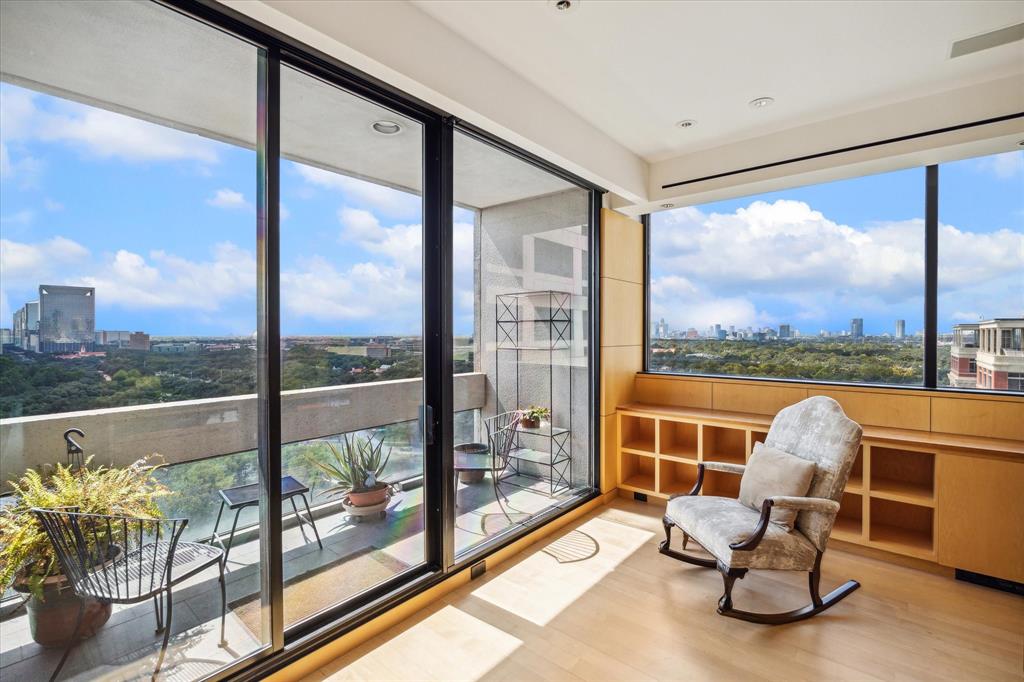 1111 Hermann Drive # 14D