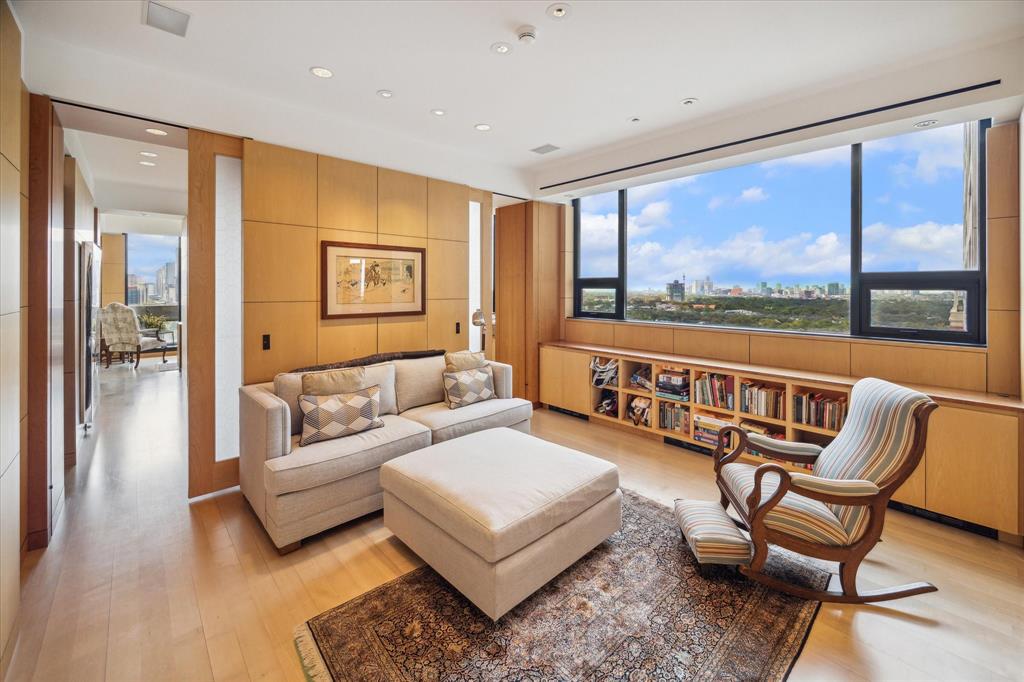 1111 Hermann Drive # 14D