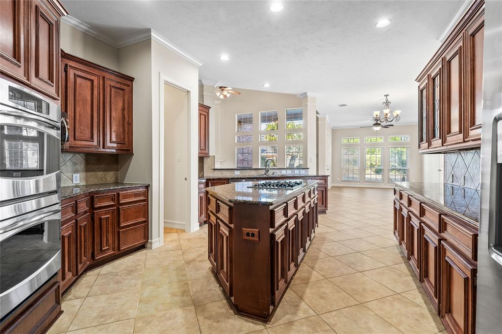 2318 Legend Woods Court